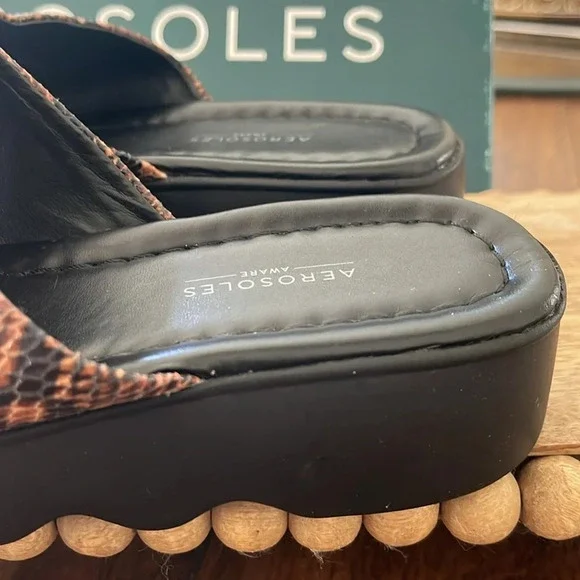 Aerosoles Women's Wanza Wedge Sandal brown black snake print size 6.5 - Picture 5 of 16